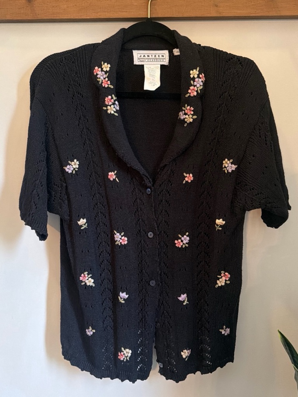 Vintage Jantzen Black Floral Hand Embroidered Short-Sleeve Button-Down Top